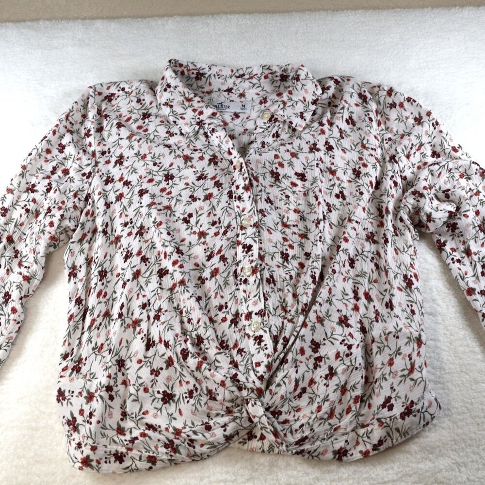 Hollister‎ Red Floral Top Womens Medium Front Twist Top
